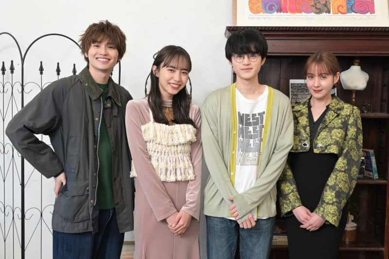 From "Sweet Moratorium", Oji Suzuka, who plays the main character, Kokoro Kashiwagi, made a cameo appearance in the final episode of "I keep a string"