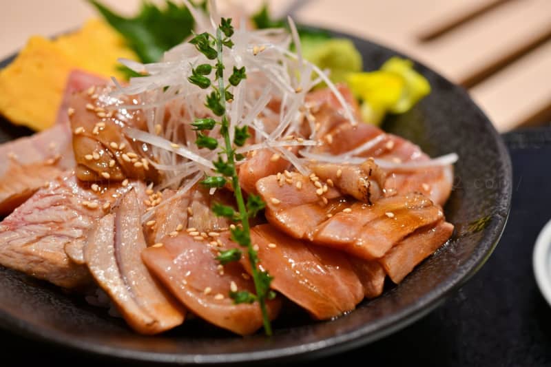 An overnight trip recommended by locals in Chiba!Enjoy a resort hotel and a delicious bluefin tuna broiled rice bowl