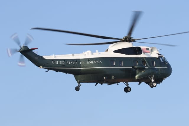 米大統領専用ヘリ「マリーン・ワン」が広島へ到着、G7サミットへ向け 米海兵隊