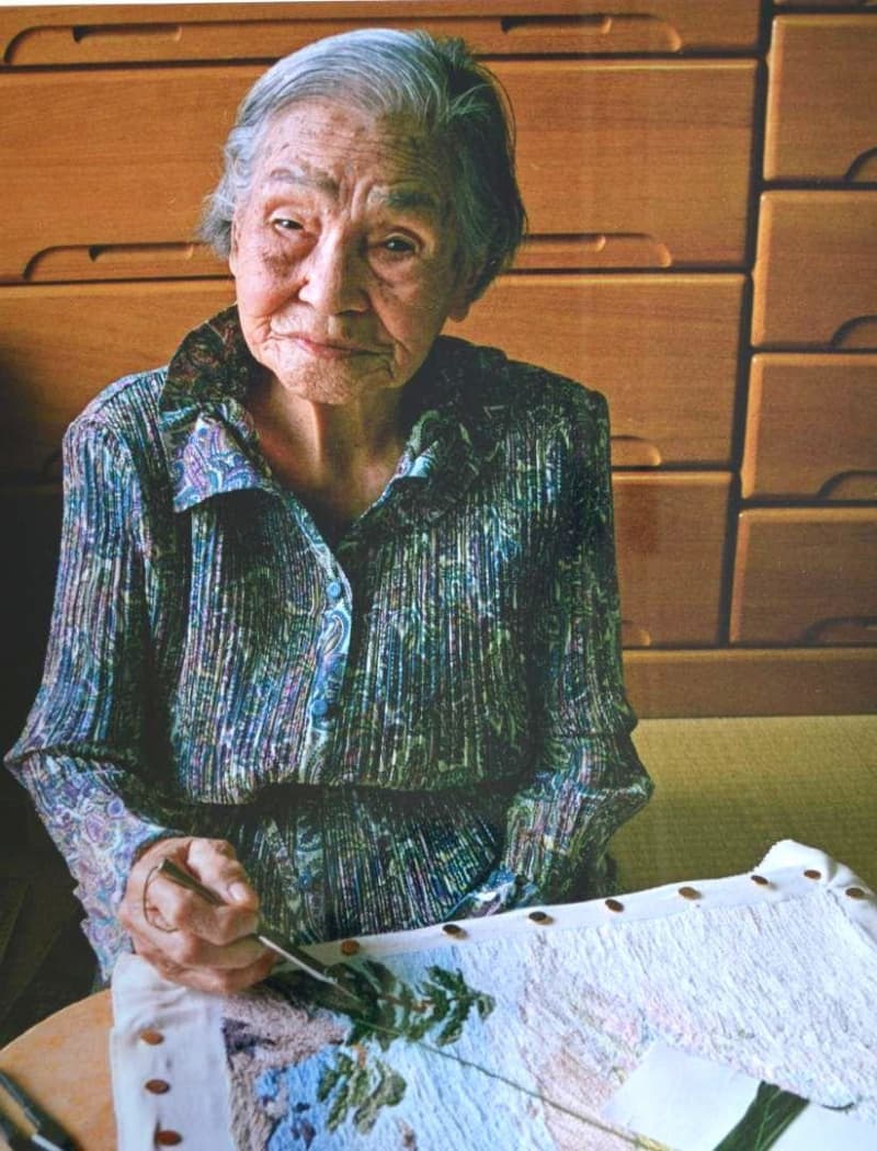 110 years old, one stitch with soul The late Mitsuko Uesugi from Ishioka, Ibaraki Personality Shinobu Embroidery Exhibition Planned by family and photographer