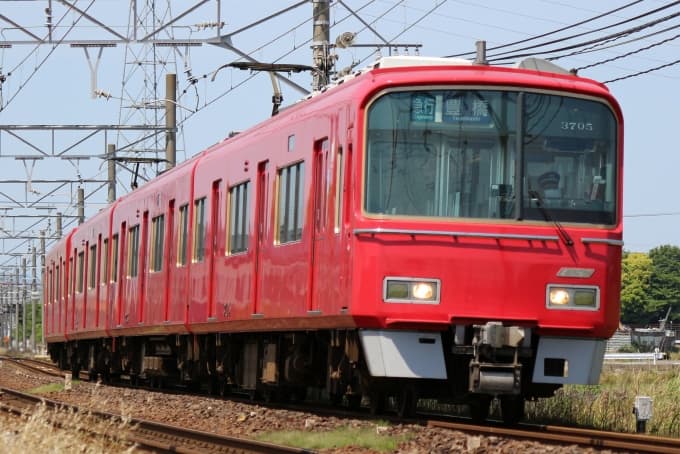 名鉄3500系 デビュー30周年記念、2000系との“特別編成による貸切列車の旅” 6月25日開催