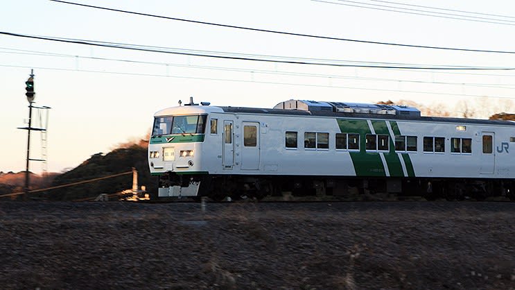 JR East's special summer train "Tanigawadake Mogura" and "Tanigawadake Loop" operated by 185 series