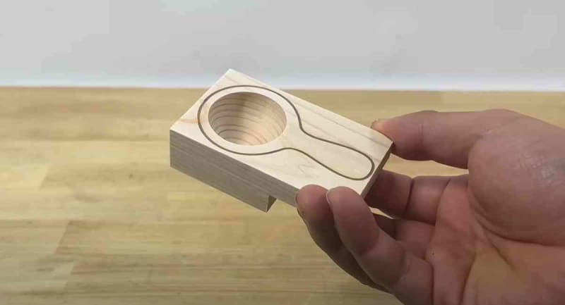 【セリア】マニアが110円で買った「おすすめキャンプギア」3選！自分で作る木のスプーンは思い出に◎