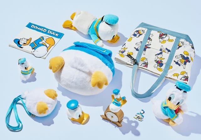 "Disney" June 6th is Donald Duck's birthday!Introducing items with expressive designs and fluffy materials