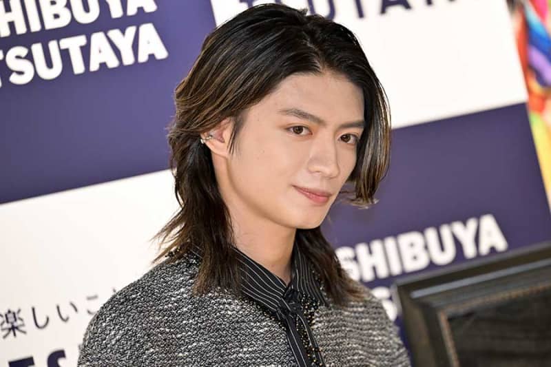 Kazuto Mokushiro, photo exhibition "3 million points!"