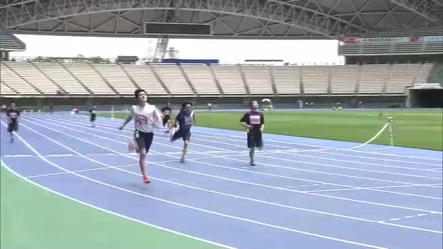 XNUMXm sprint, etc. "Prefectural Sports Festival for People with Disabilities" Athletics Oita