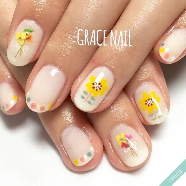 Scandinavian nails that make you feel at ease ♡ Stylish hand and foot design