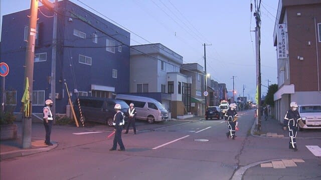 自転車の女子高校生がはねられ病院搬送　乗用車と出合い頭に衝突　自転車側に一時停止の標識　札幌・西区