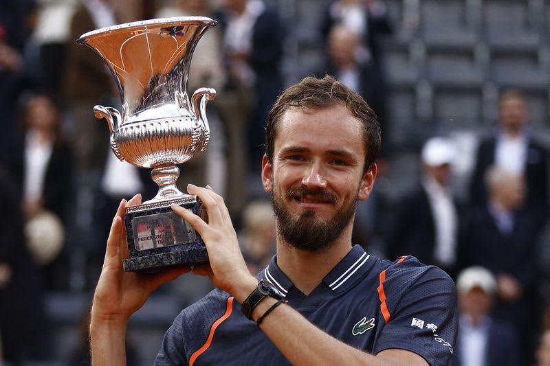 Tennis-Italian international: Medvedev wins first clay tournament
