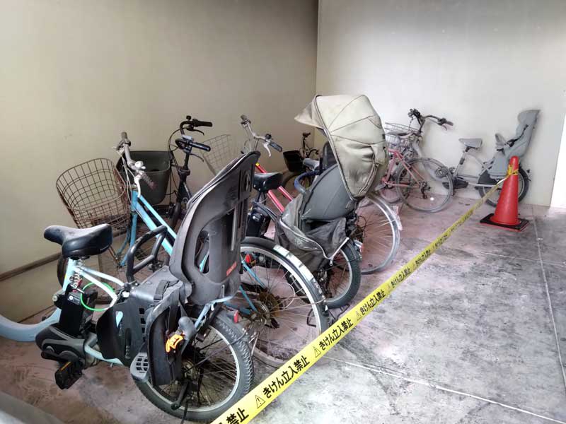 [Breaking news] Suspicious fire again in an apartment in Urayasu Bikes and bicycles burn in the bicycle parking lot "Fire about 2 meters high...
