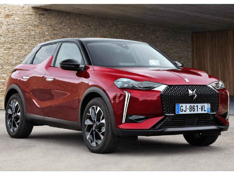 The DS3 crossback has undergone minor changes, and the car name has been simply changed to "DS3"