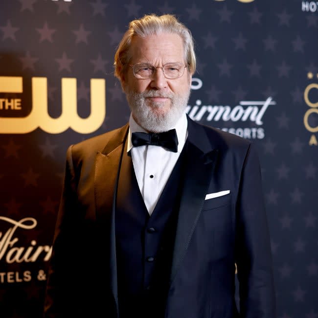 Jeff Bridges says cancer is 'nothing' compared to coronavirus