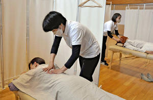 Health support for employees Visiting massage experience meeting in Wakamatsu