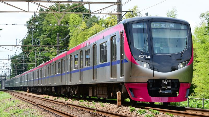 A large collection of Keio Line active vehicles!Vehicle photo session held at Wakabadai rail depot in June