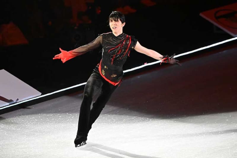 Yuzuru Hanyu's small face is "big fist!"