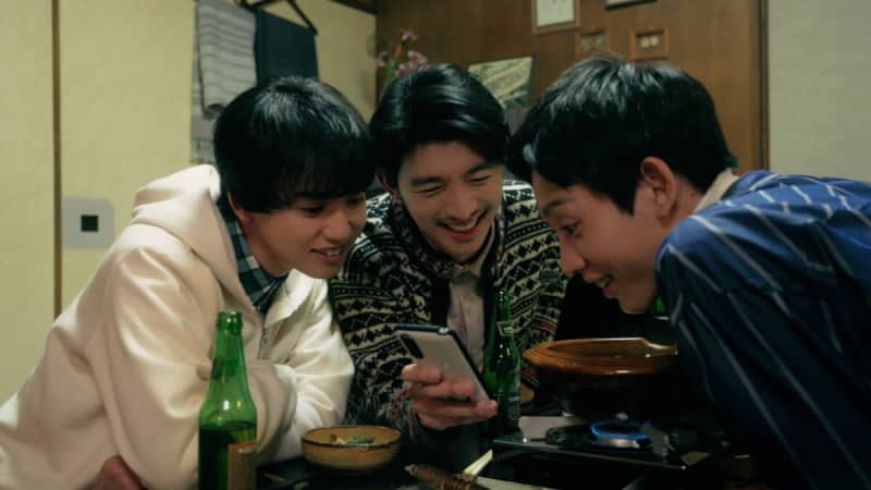 Ichijo (Kondo Shotoshi) makes a surprise proposal to Mahiro (Yutaro) "Would you like to kiss me?" "Zenra Meshi" Episode 7