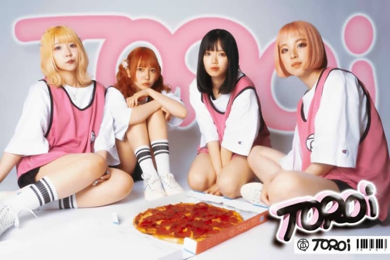 A new group "TOROi" produced by former good night hologram Hachitsuki will debut!