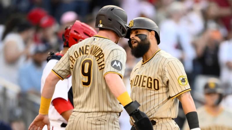 Padres win XNUMX straight games, Odore comes from XNUMXth inning with XNUMX outs