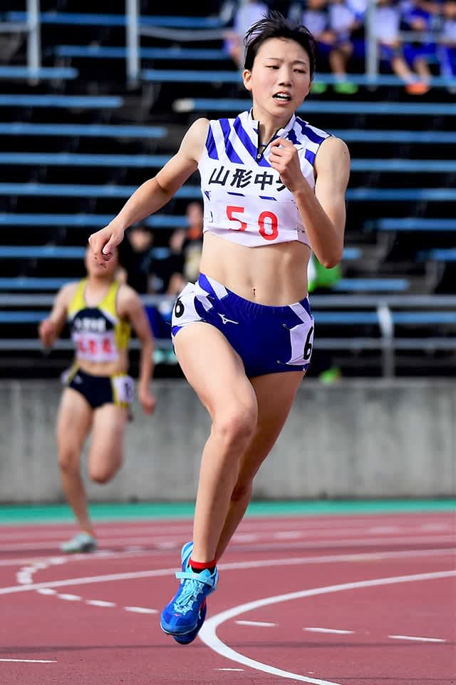 Women's Akasaka is tournament new, Men's Shirahata V3 Prefectural High School Interdisciplinary 400 meters track and field