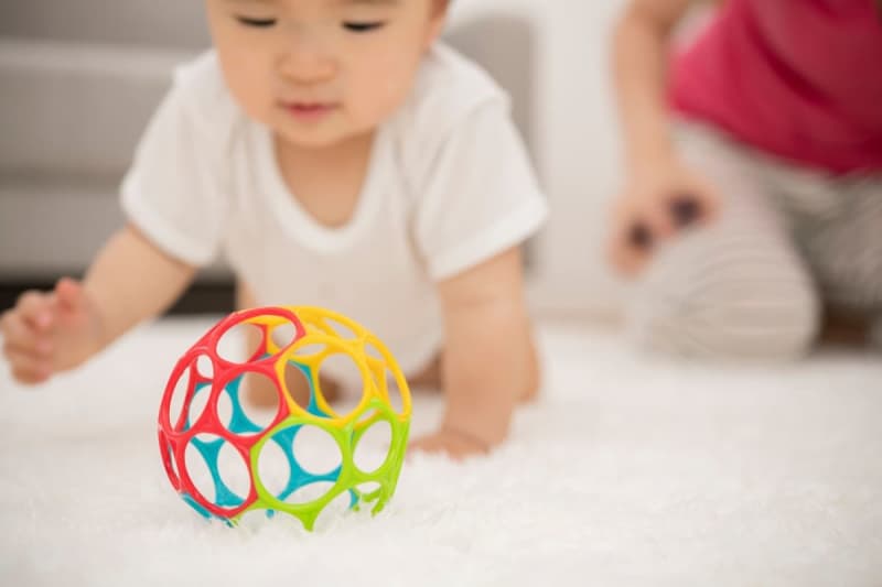 Indoor play for 0-year-olds?Explanation of ideas and precautions that can be enjoyed even on rainy days