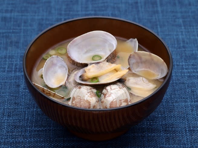 How many calories are in 100g of shelled clams? ～Nutrition quiz for dieting～