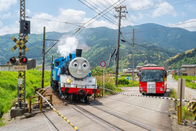 Shizuoka Airport limited access area & Oigawa Railway "Thomas the Tank Engine" ride tour held during summer vacation!