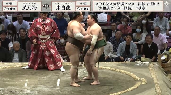 Unexpected “super” soft touch by sumo wrestler “Howan w”