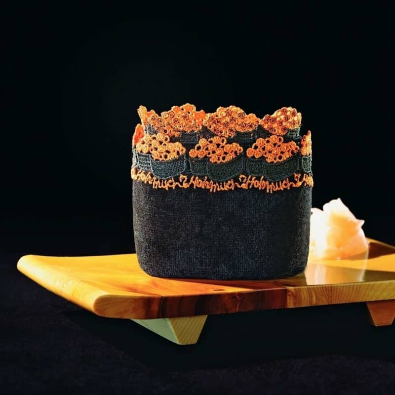 It only looks like sushi!"How much handkerchief" made by a lace shop, the point is below how much...