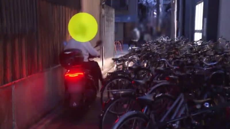 “放置自転車”がずらりと並ぶ「最悪の路地」　京都の学生街で…地域住民にとっては「生活道路」だが…