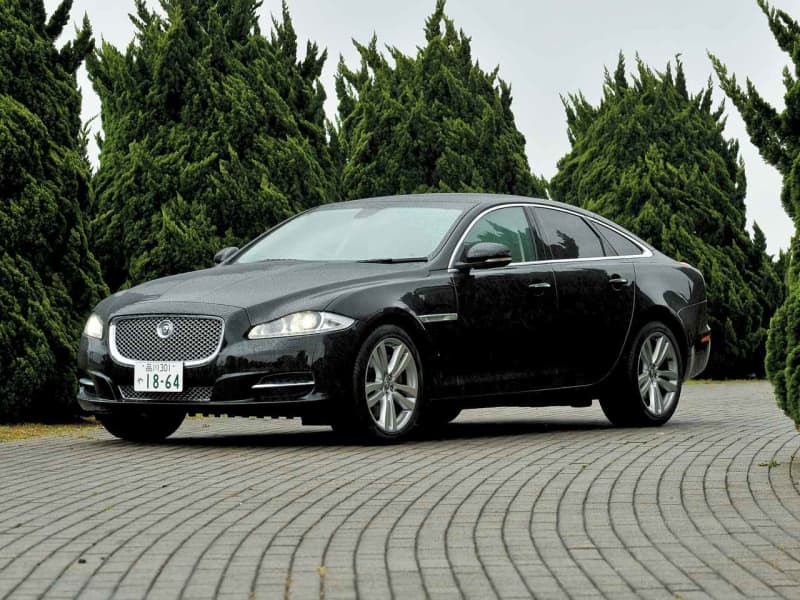 Jaguar XJ had "advancement backed by tradition" that threatened German premium [New car 10 years ago]