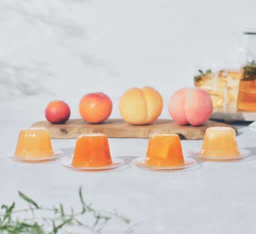 A set of peach jelly from Baumkuchen's "Jiichiro" is available only in summer!