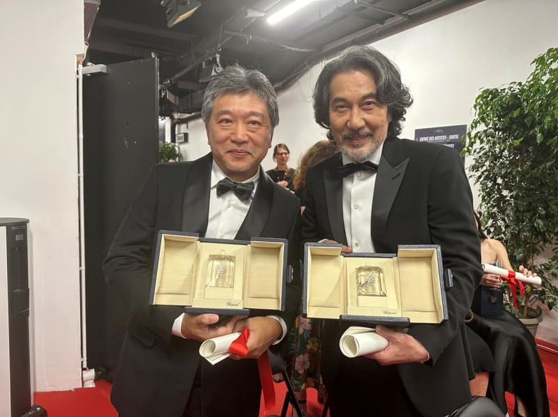 『怪物』で坂元裕二が第76回カンヌ国際映画祭脚本賞受賞！是枝裕和監督が代理で受賞