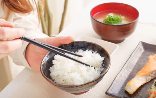 People who eat fast tend to lose height! ?Survey results for Japanese subjects