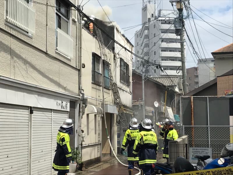 ⚡｜【速報】博多区吉塚で建物火災