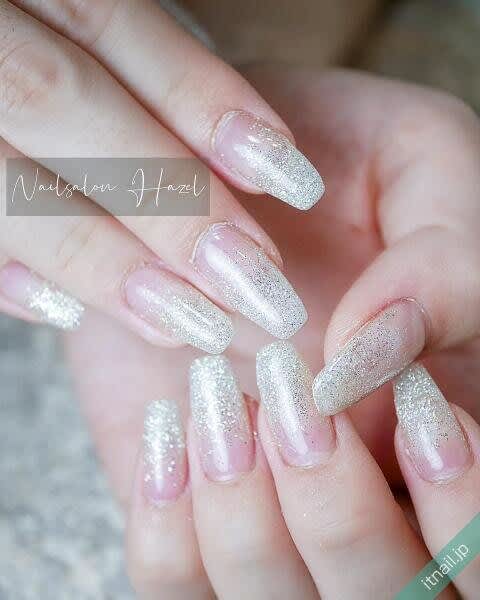 Cool!10 Cool & Gorgeous Silver Nails