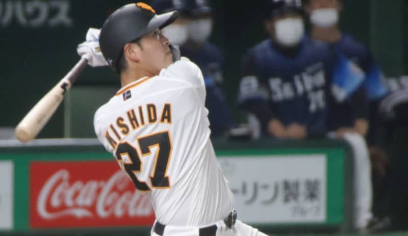 Advance to the 4st army re-promotion with No. 1 solo HR!With Takuzo Oshiro's good hitter that Coach Hara expects to seize the position of the Giants regular catcher! ?
