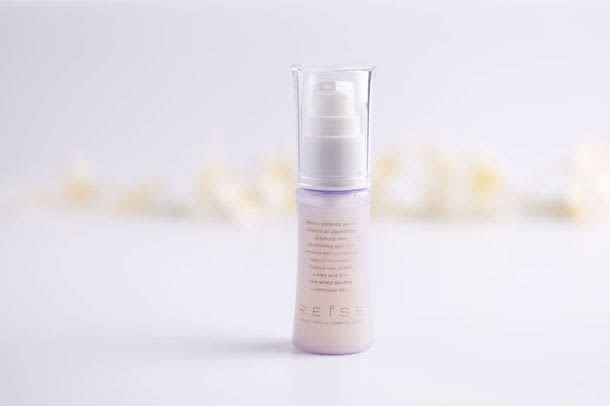 "REISE", the highest concentration placenta serum in the series is even more powerful with the addition of "vitamin C x retinol".