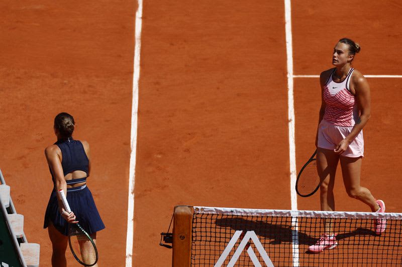 テニス＝全仏女子、サバレンカ快勝　対戦のウクライナ選手は握手拒否