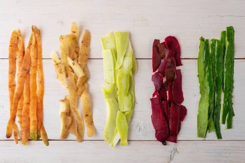Vegetable skins tend to be thrown away, but they are actually full of nutrients!Cook well and save money!