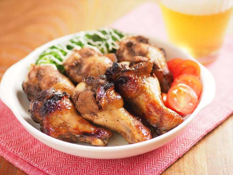 Excellent with Worcestershire sauce and spices! "Chicken wings jerk chicken style"