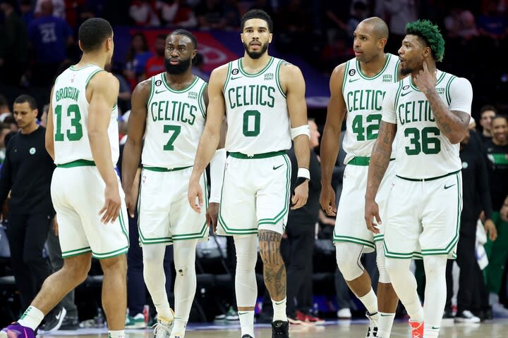 All the teams that went from XNUMX wins to XNUMX losses to XNUMX consecutive wins were eliminated in the final round.The Celtics this season will be the first major comeback in NBA history...