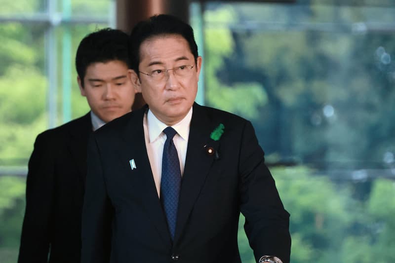 岸田翔太郎氏が首相秘書官“更迭”「このまま解散ではボロ負け」自民党内からの声に首相「聞く力」の皮肉
