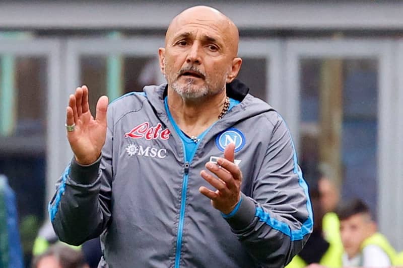 Napoli boss Spalletti 'free'
