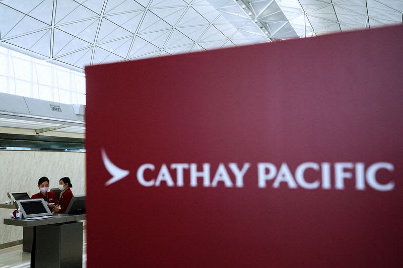 Cathay Pacific to order Boeing XNUMX-XNUMXF freighter soon: sources