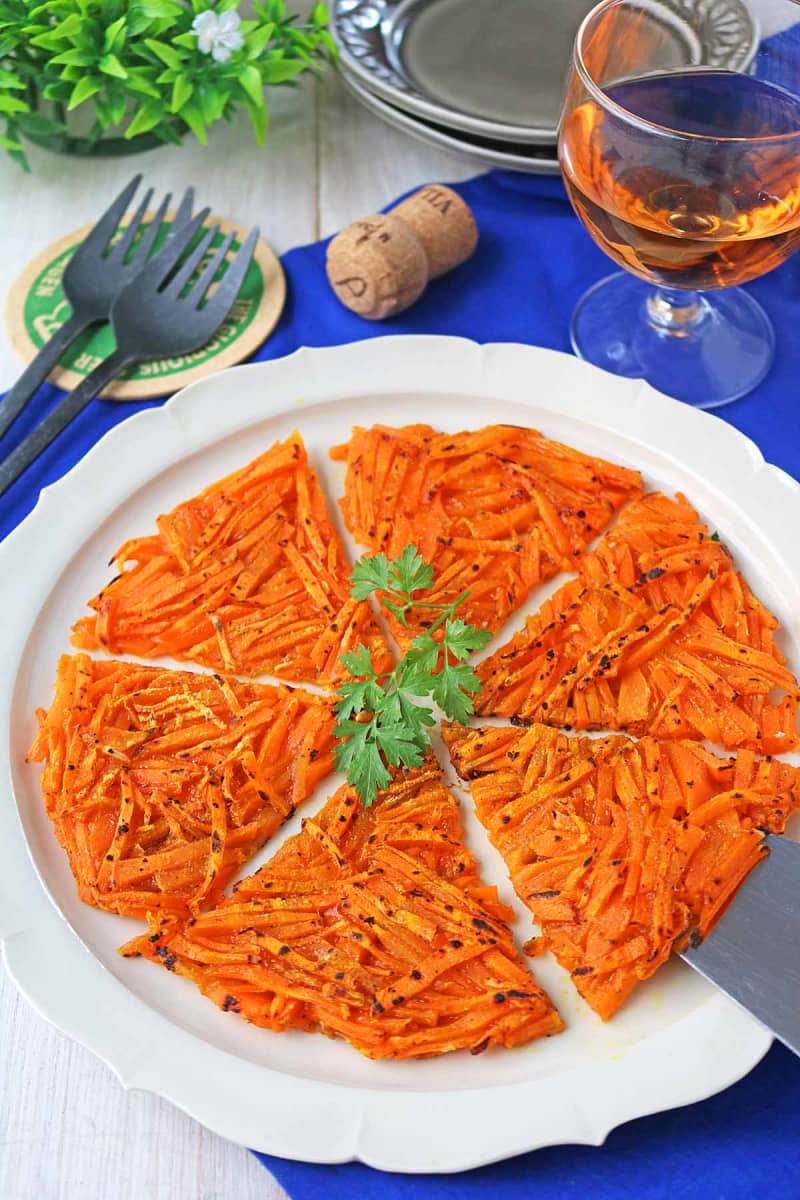 Easy with one main ingredient!Sweet and delicious "carrot galette"