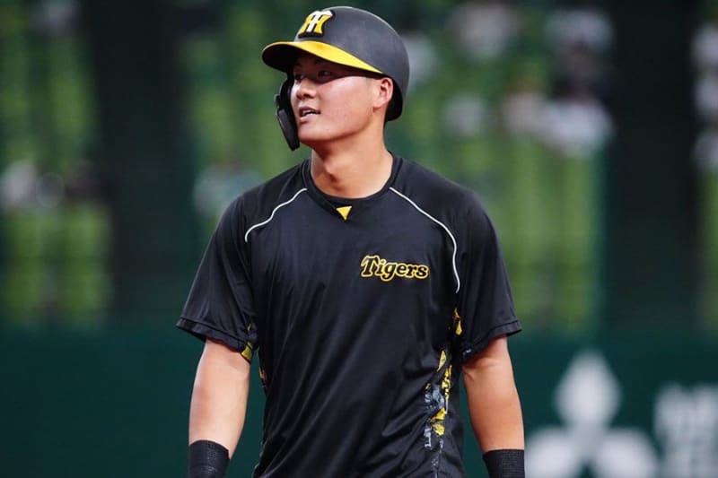Ukyo Maekawa, a second-year high school graduate of Hanshin, is immediately promoted to "2th DH" and has a batting average of .6 in the second army.