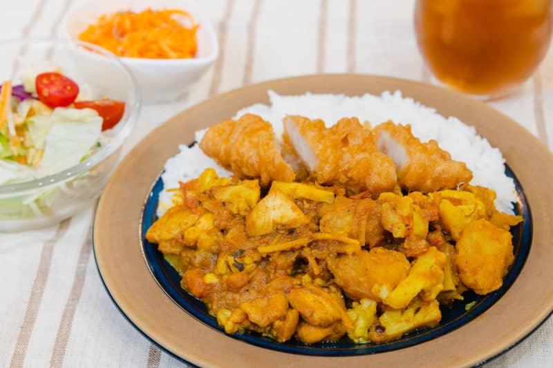 [KFC x Curry World] Plenty of vegetables!Kernel crispy x potato and cauliflower kids curry