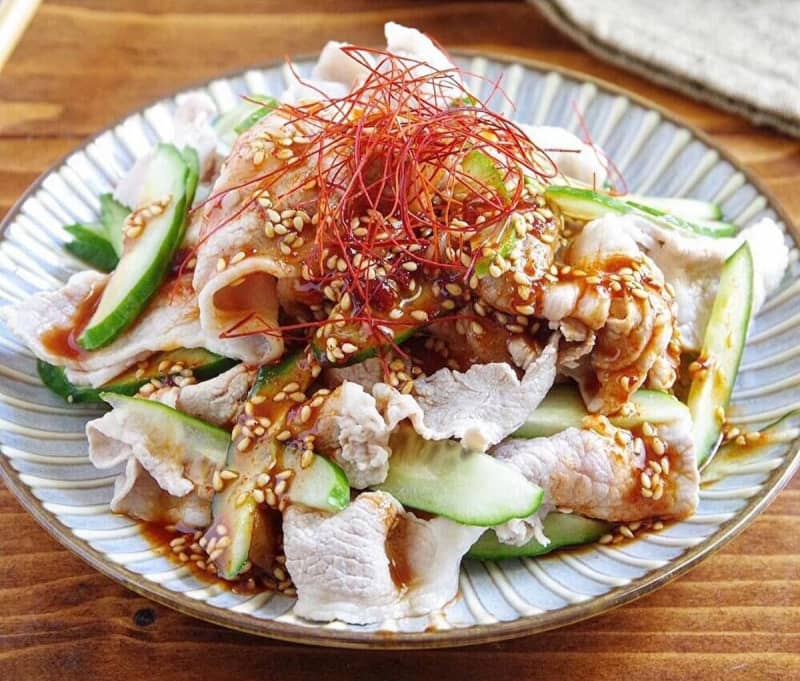 I want to eat it in the coming season! Crunchy side dish of "cucumber and pork"