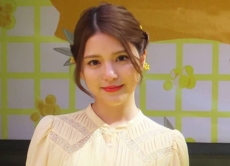 An innocent actress confesses that she needs to save money for two years of living expenses.