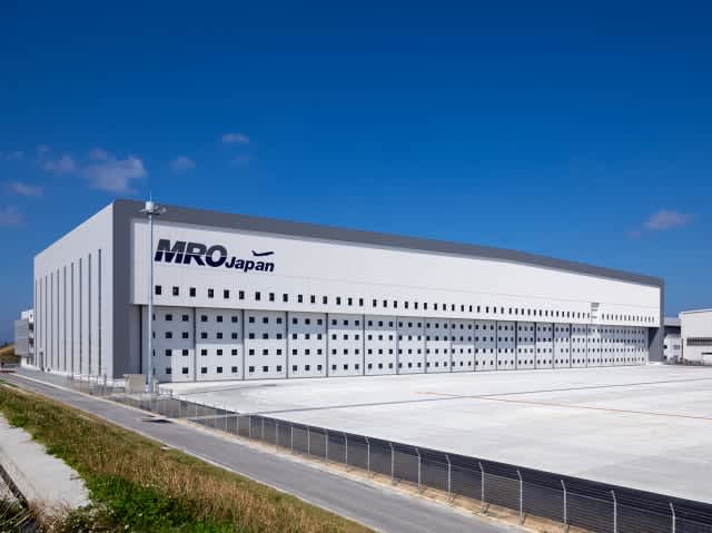 沖縄の「MRO Japan」、日本初！航空機整備現場へウェアラブルカメラ導入 DX化推進